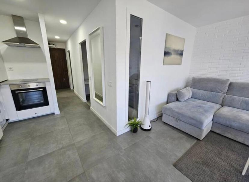 Apartemen Beautiful Flat - Great Location *